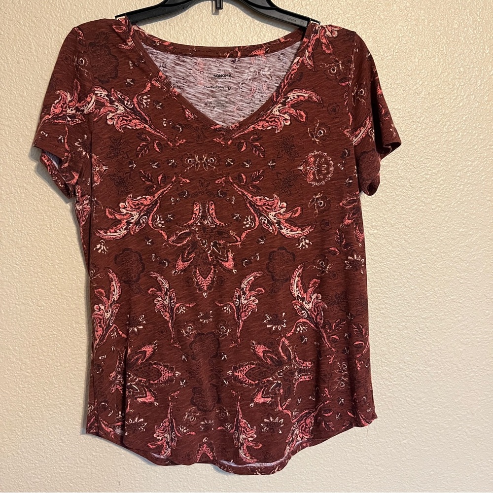 Sonoma Women’s M Brown w/Orange, Pink, White & Black Print Short Sleeve Tee
